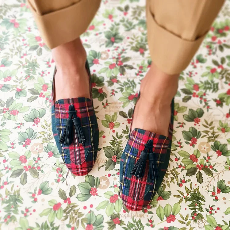 Alana - Scottish Chic Loafer With Fringes