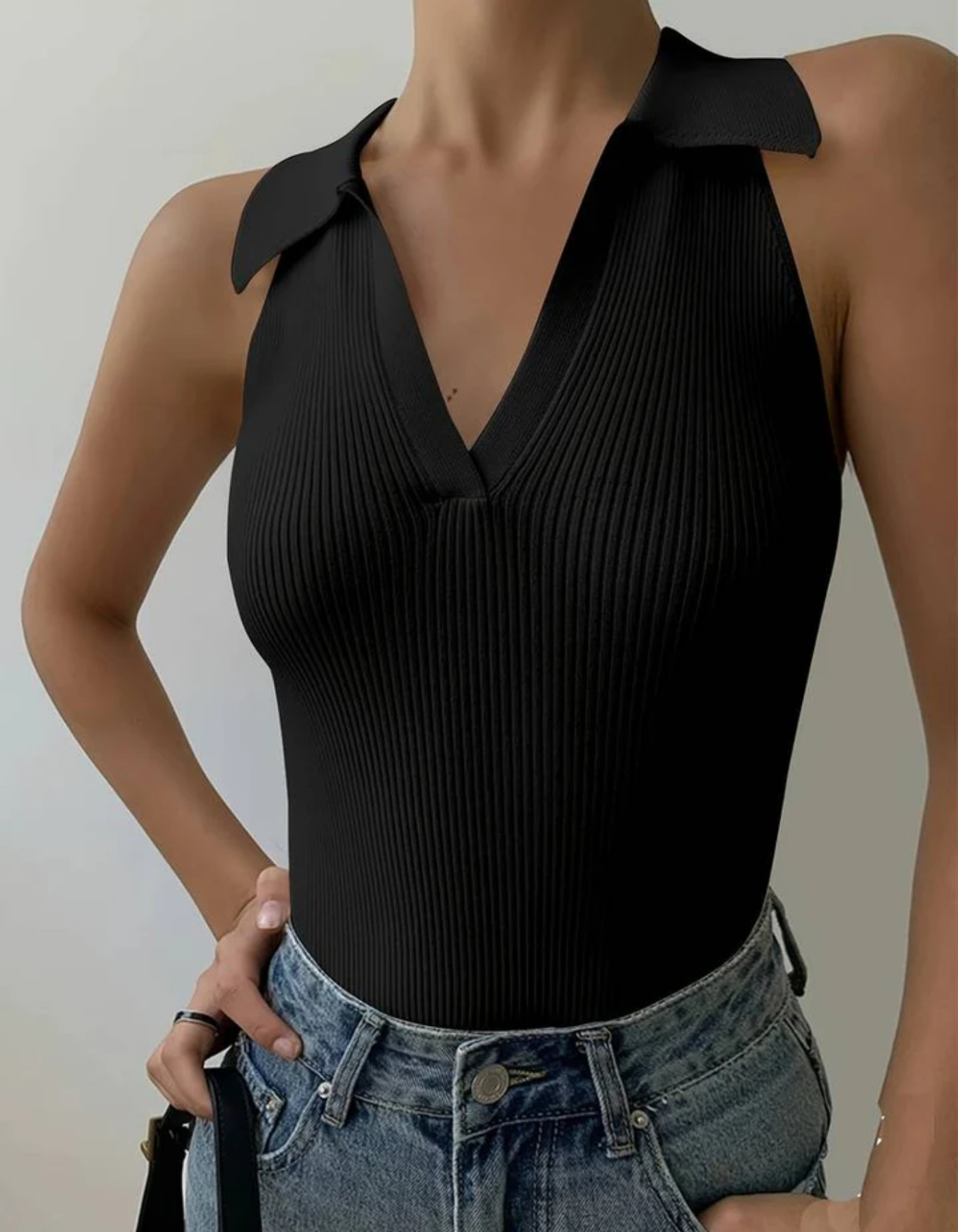 Lara – Chic Ribbed Design – Polo Top