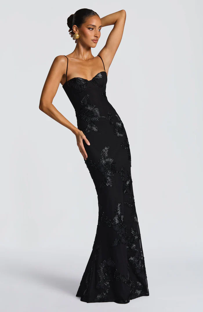 Serinna – Floral embroidery – Backless evening gown