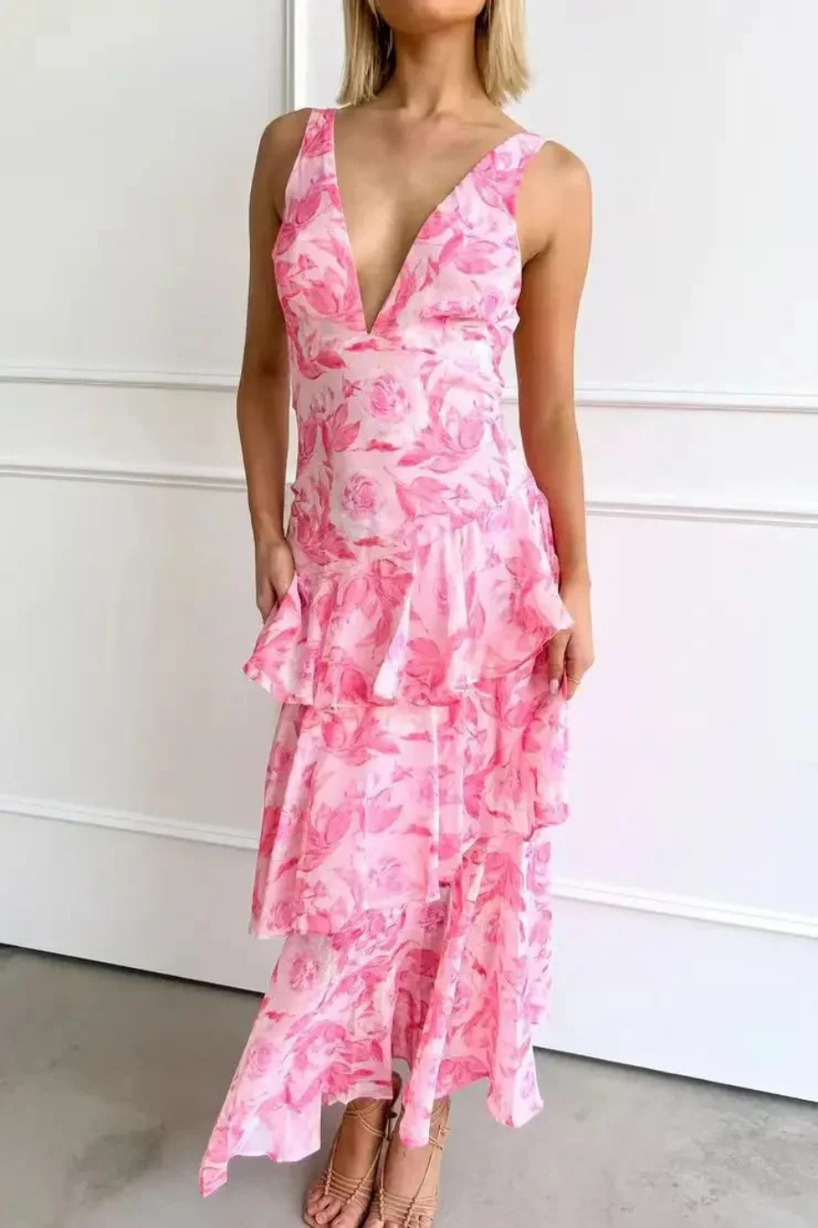 Catalene – Tiered ruffle – V-neck maxi dress