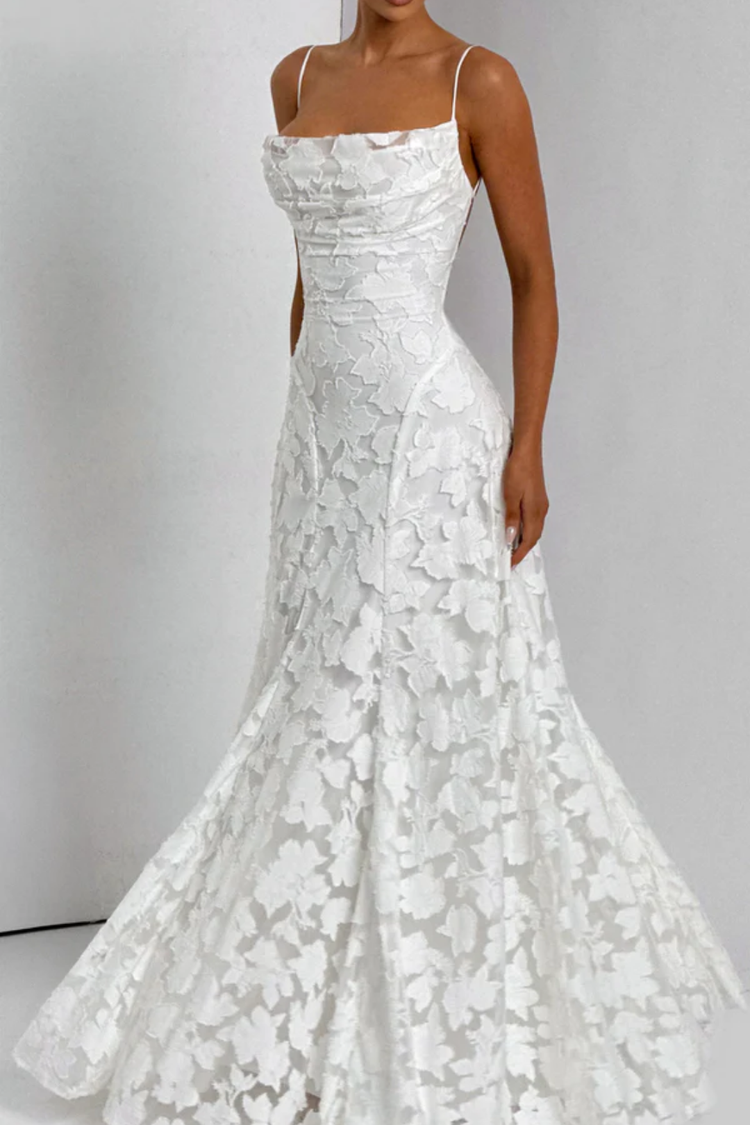Lunariare – Floral lace elegance – Maxi dress