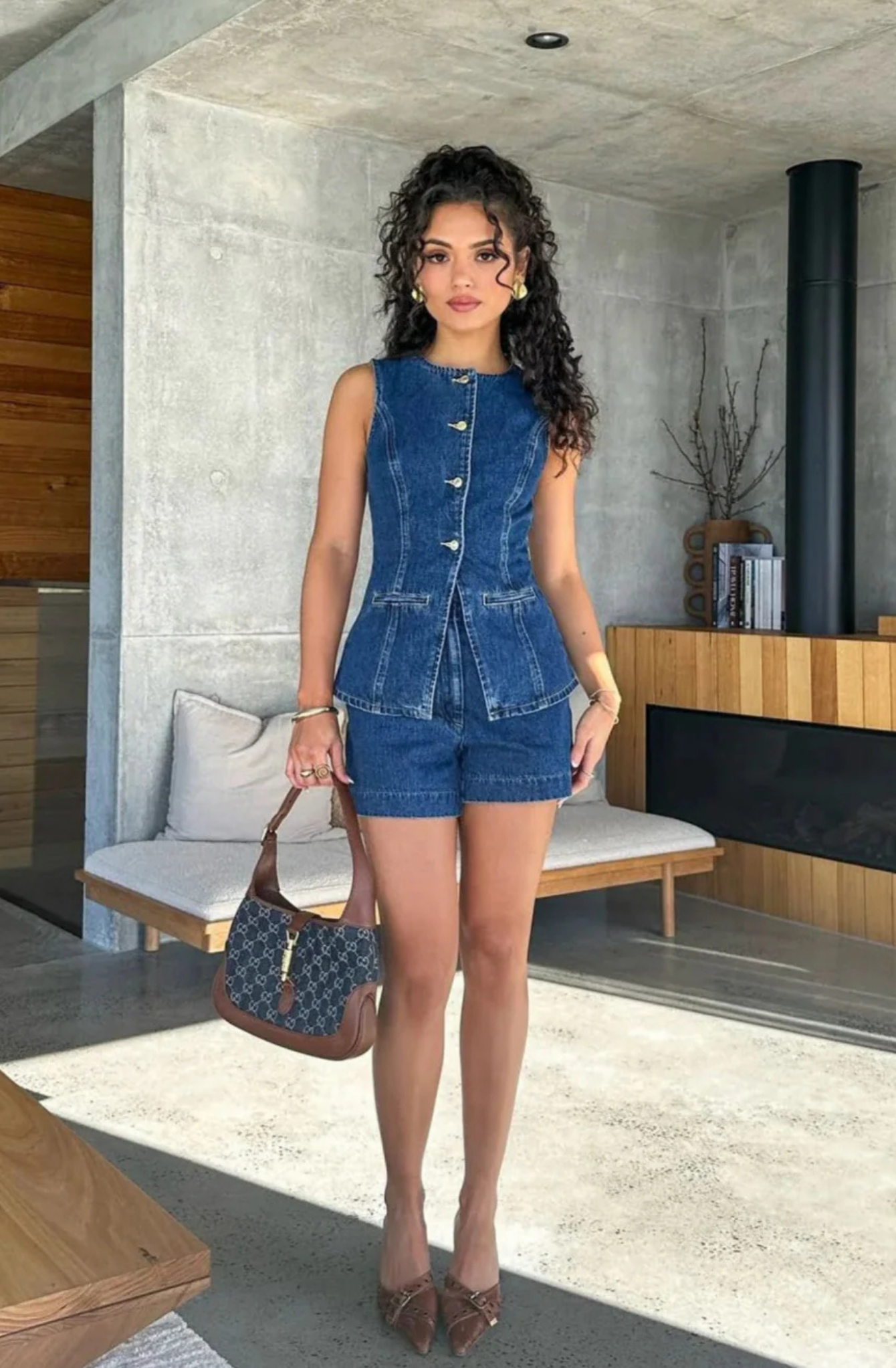 Lila – Button-Detail Denim Set – Top and Shorts
