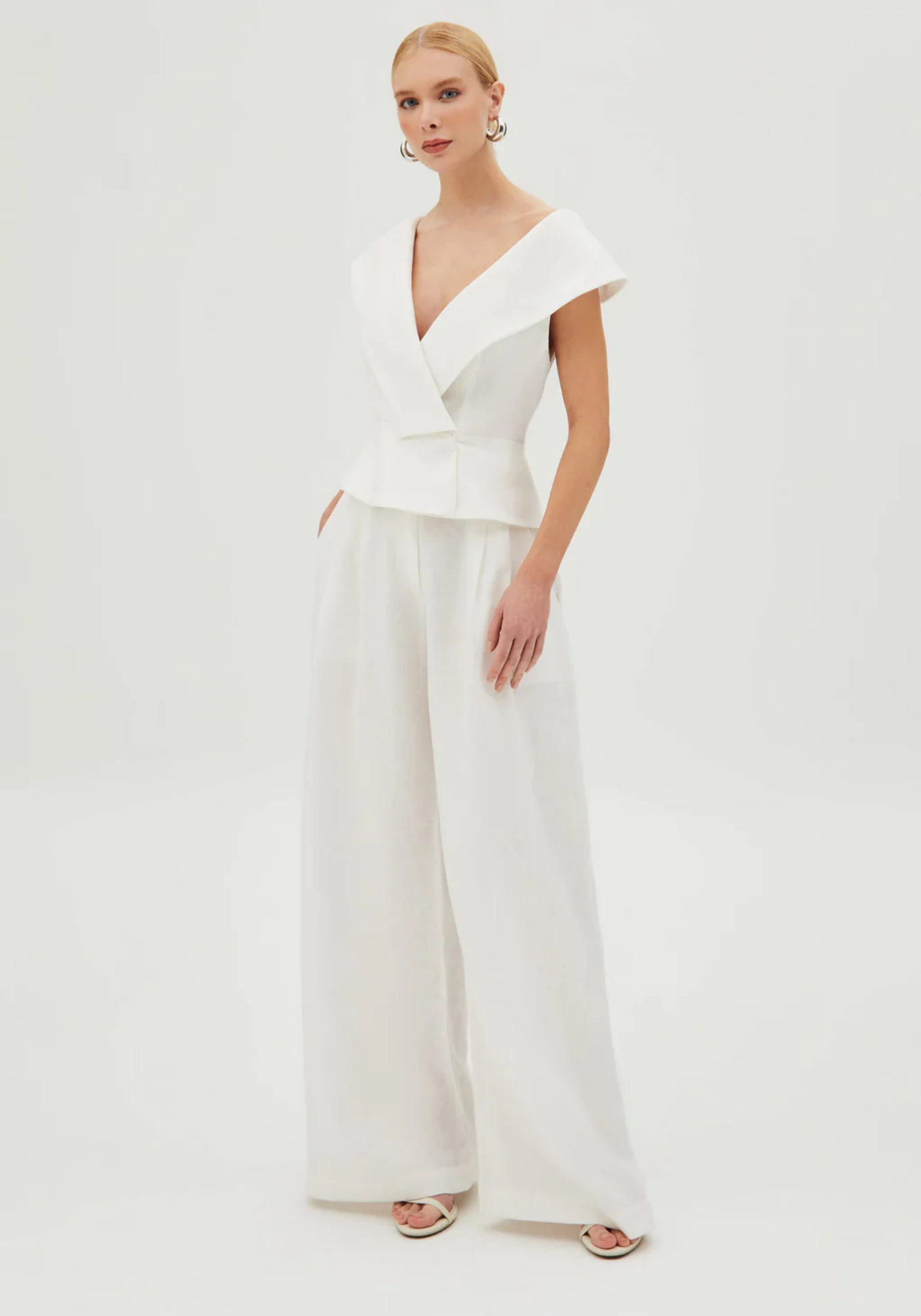 Paloma – Structured peplum top – Wide-leg trousers set