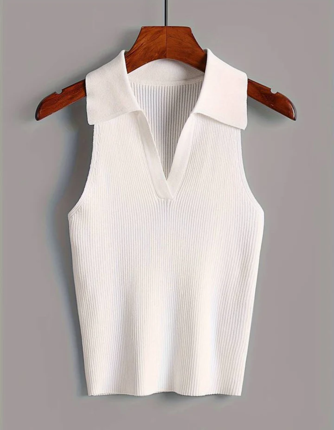 Lara – Chic Ribbed Design – Polo Top
