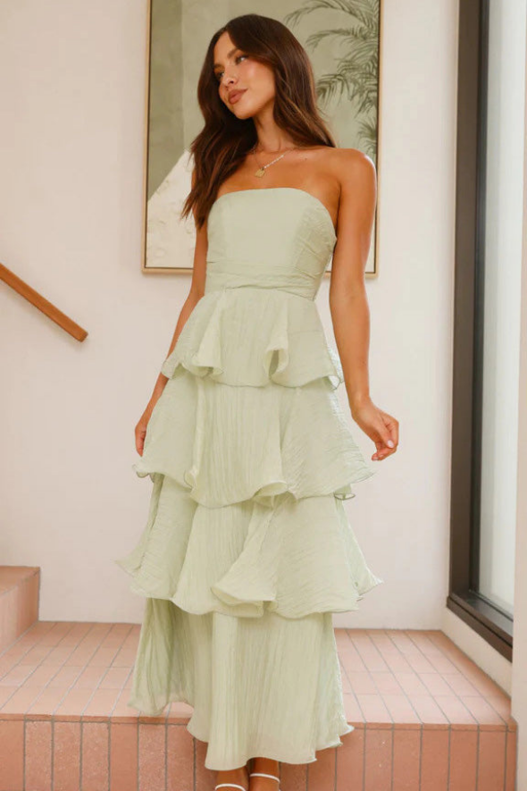 Solenza – Tiered ruffle design – Strapless maxi dress