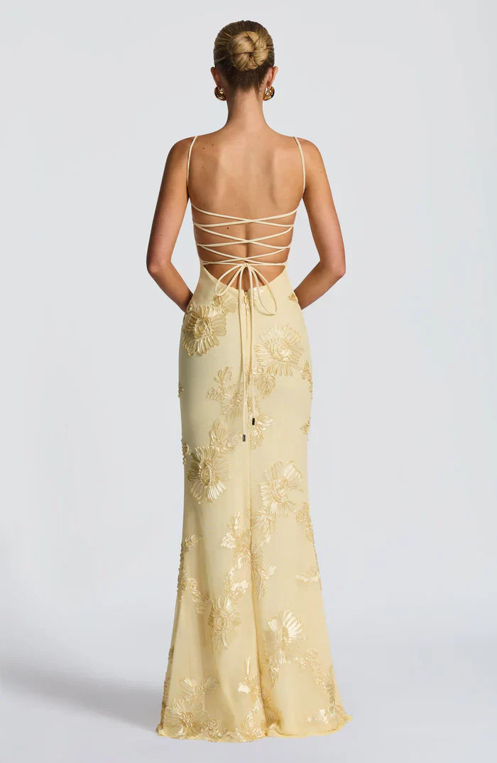 Serinna – Floral embroidery – Backless evening gown
