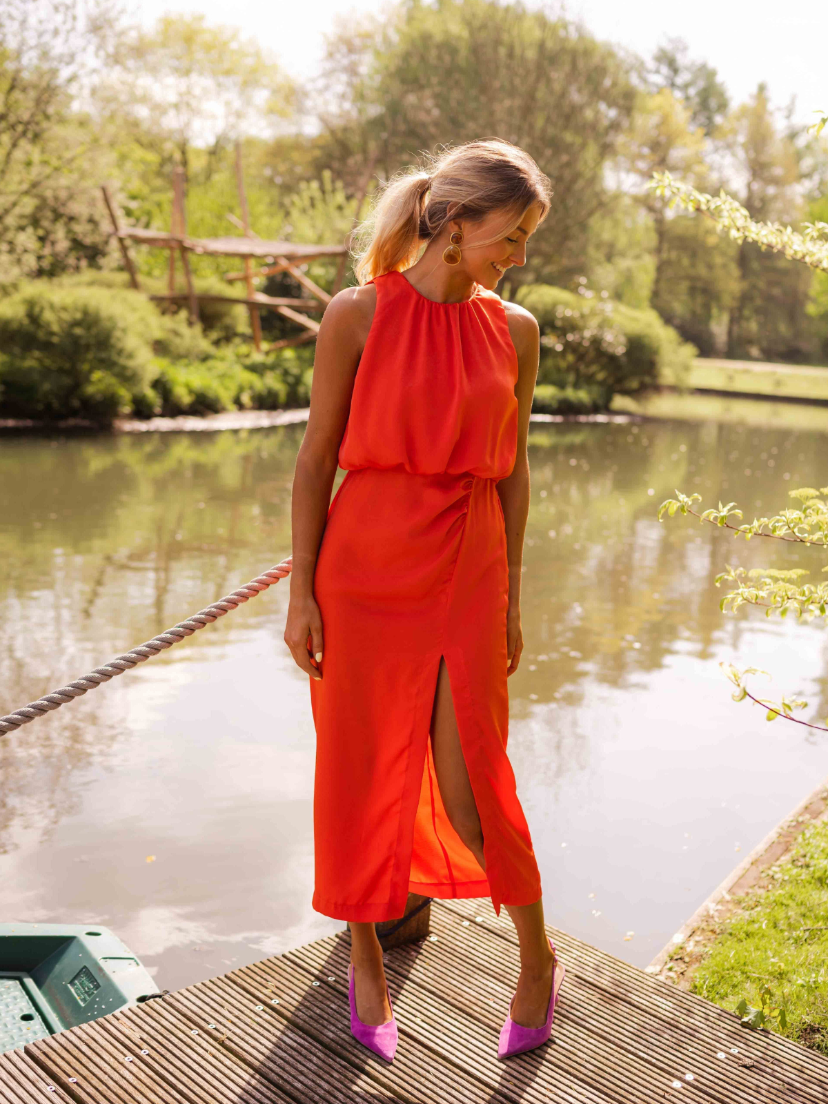 Lilyanne – Halter Slit – Midi Dress