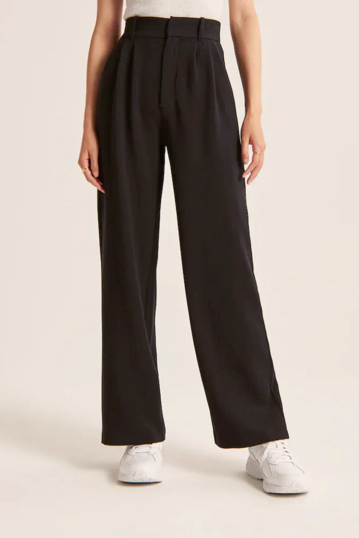 Aurora – Effortless Chic – Wide-Legged Trousers