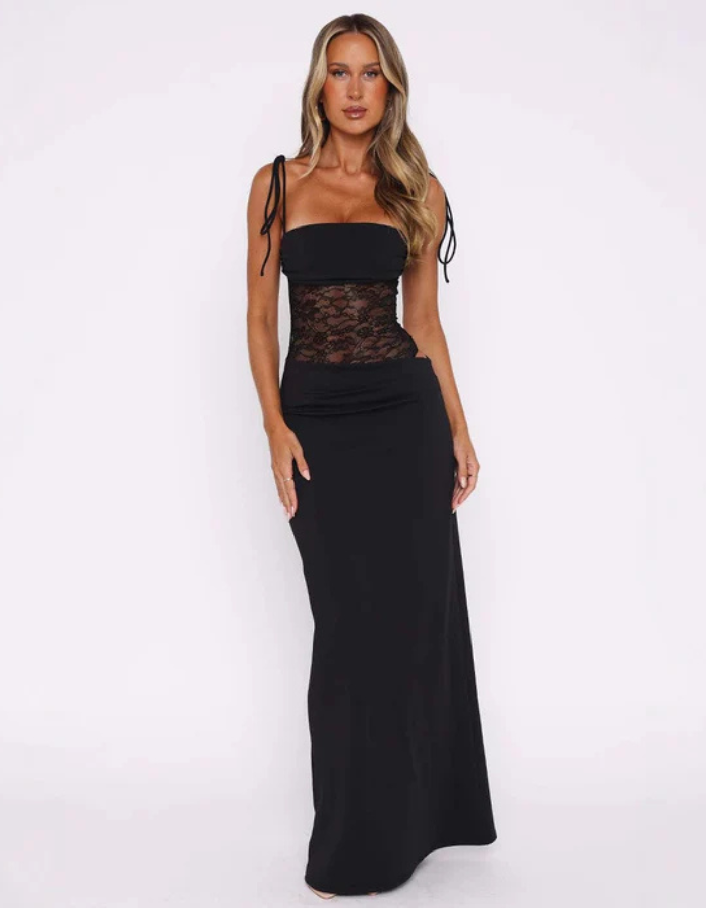 Lianne – Lace corset detailing – Maxi dress