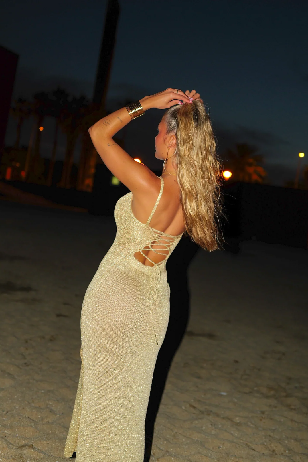 Lunara – Sparkling allure – Backless dress