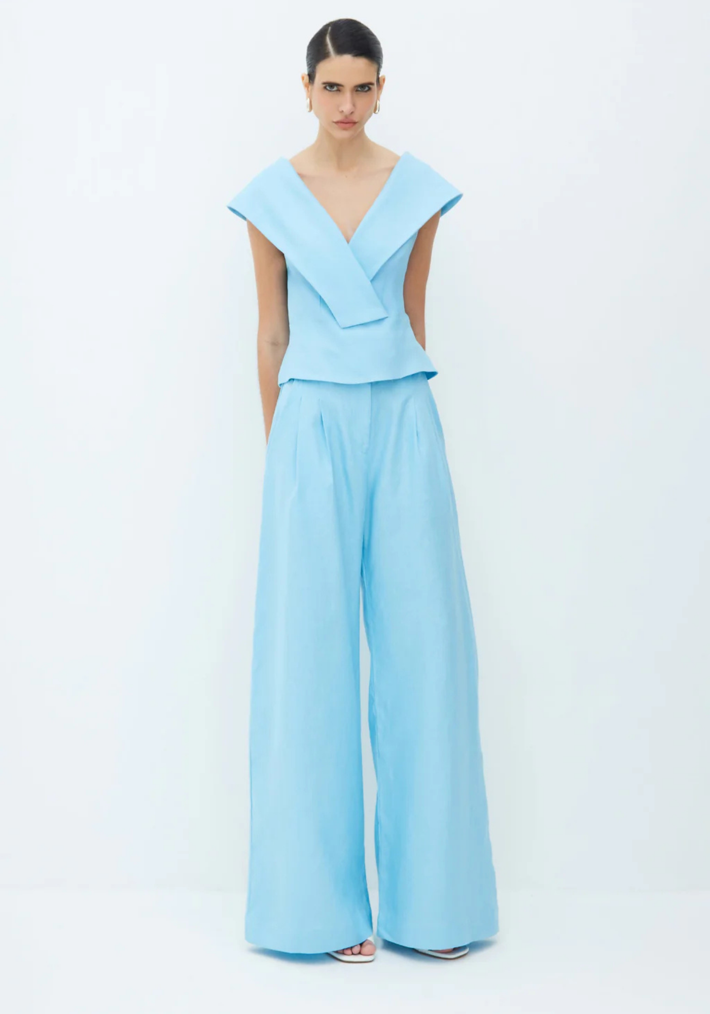 Paloma – Structured peplum top – Wide-leg trousers set