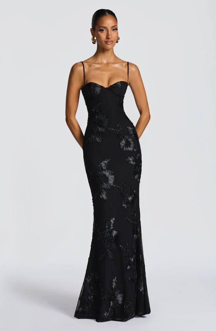 Serinna – Floral embroidery – Backless evening gown