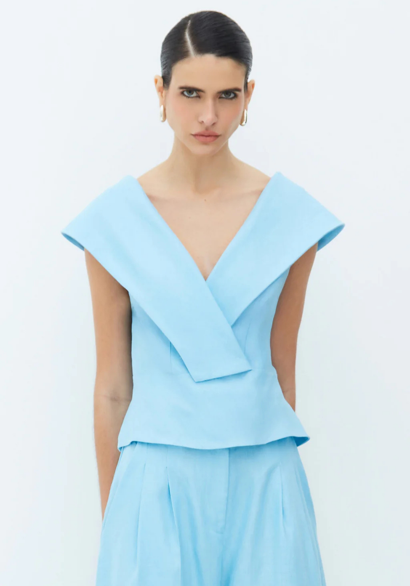 Paloma – Structured peplum top – Wide-leg trousers set