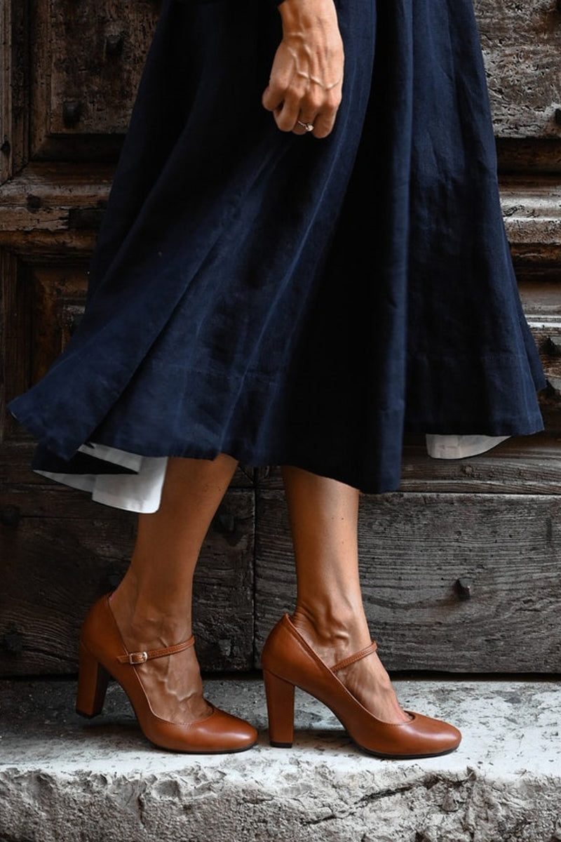 Bravina - Everyday strappy sandals on a small heel