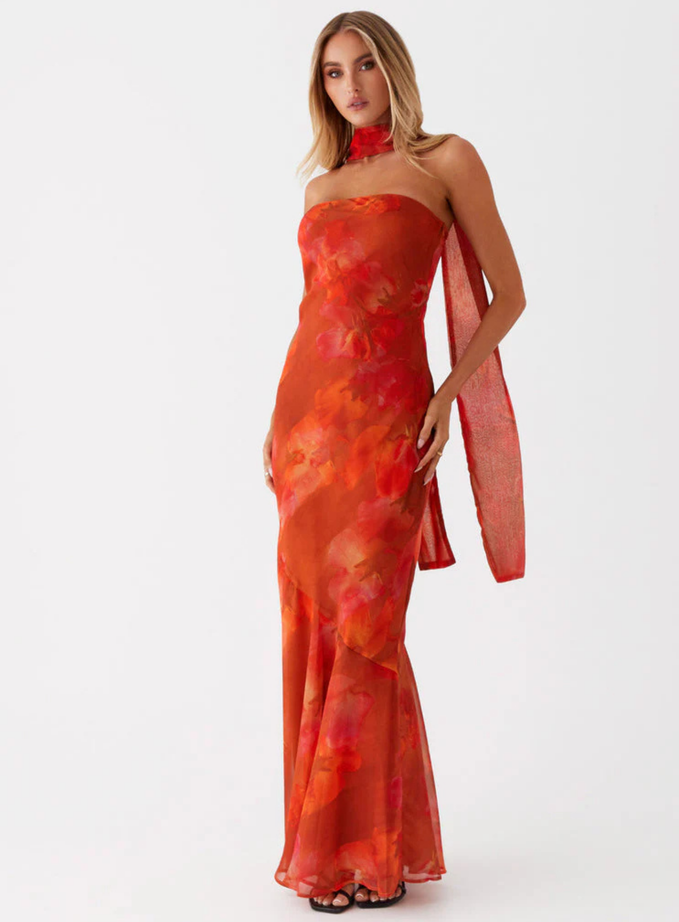 Carina – Elegant scarf detail – Strapless maxi dress