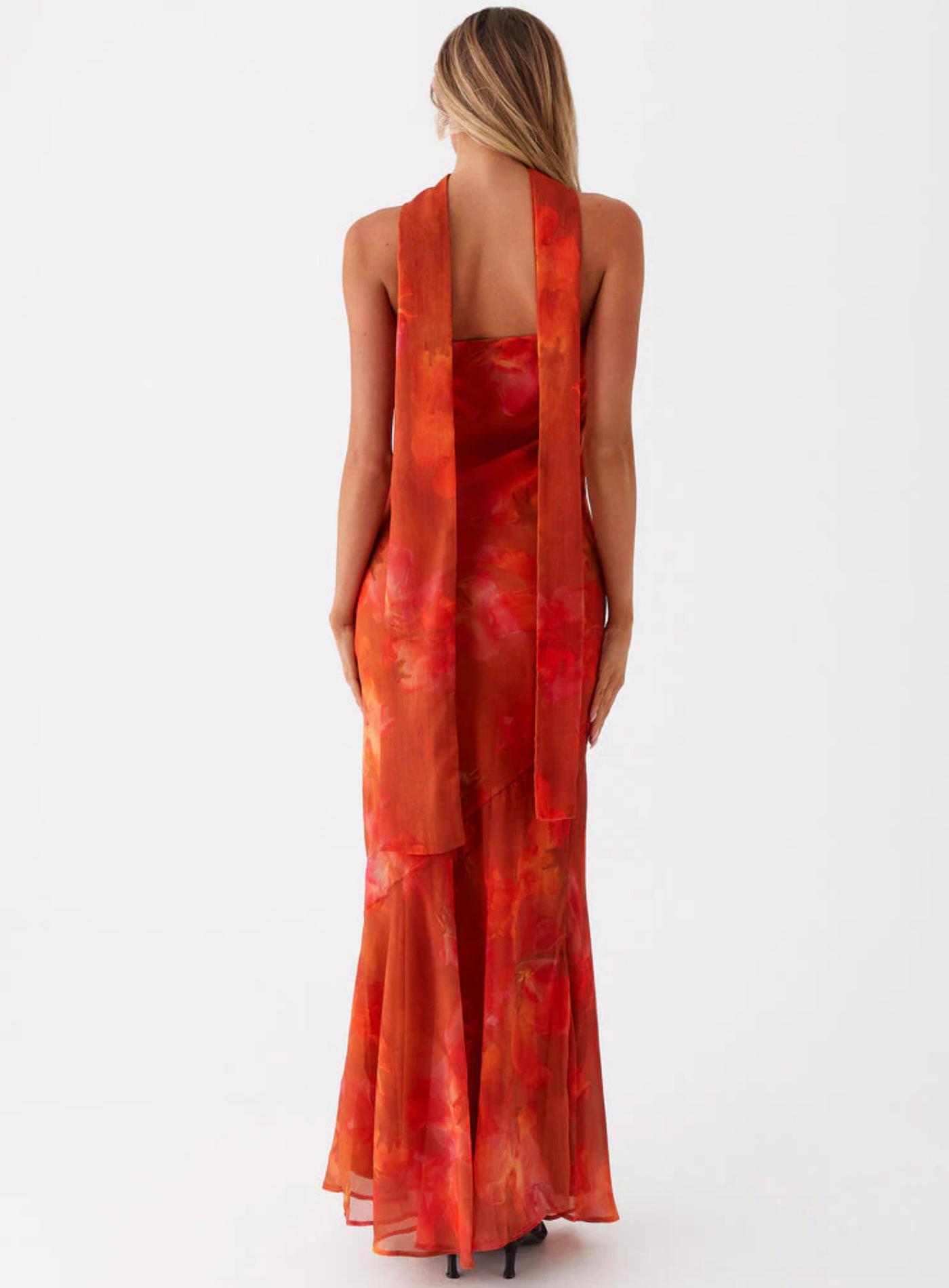 Carina – Elegant scarf detail – Strapless maxi dress