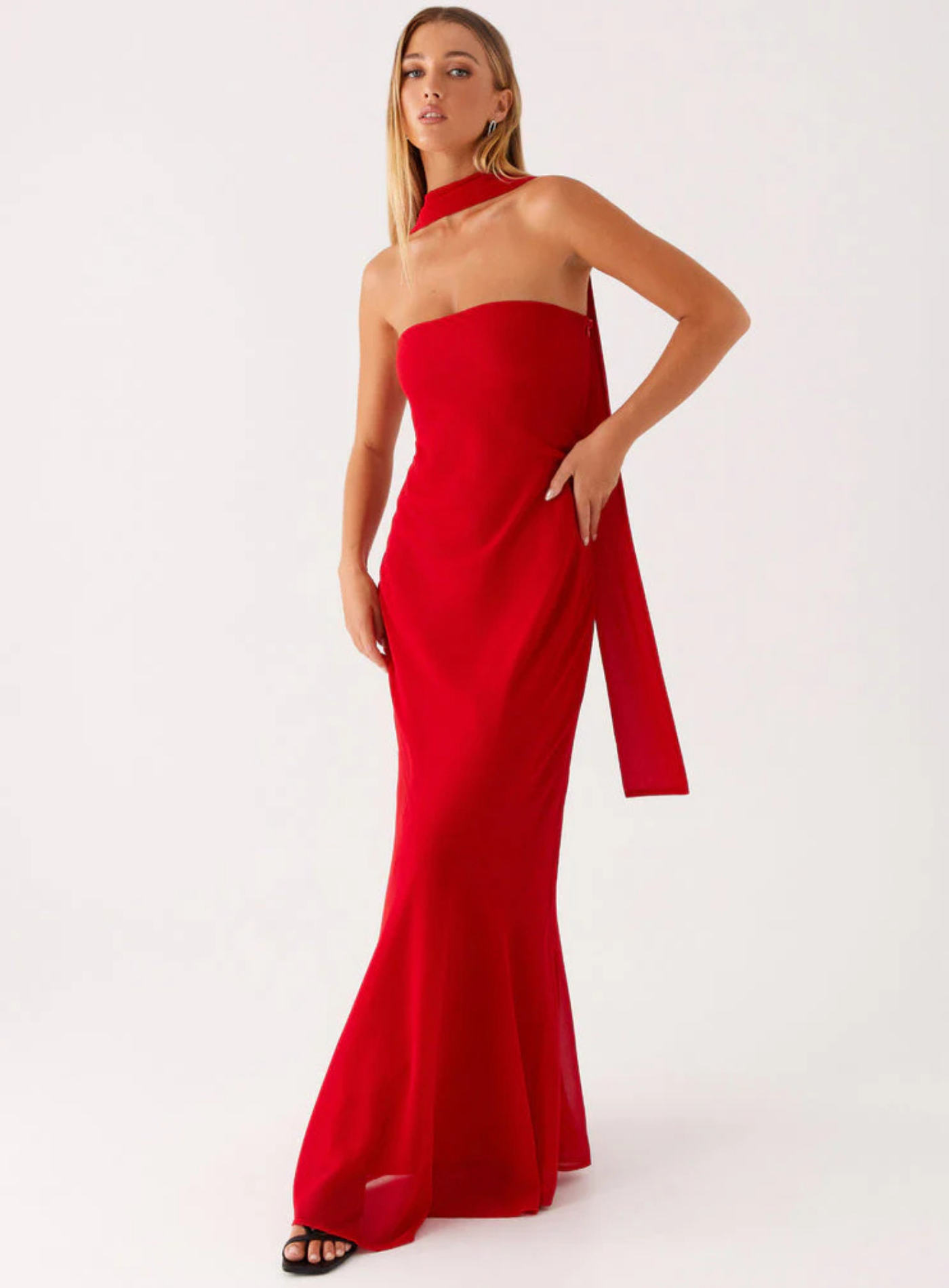 Carina – Elegant scarf detail – Strapless maxi dress