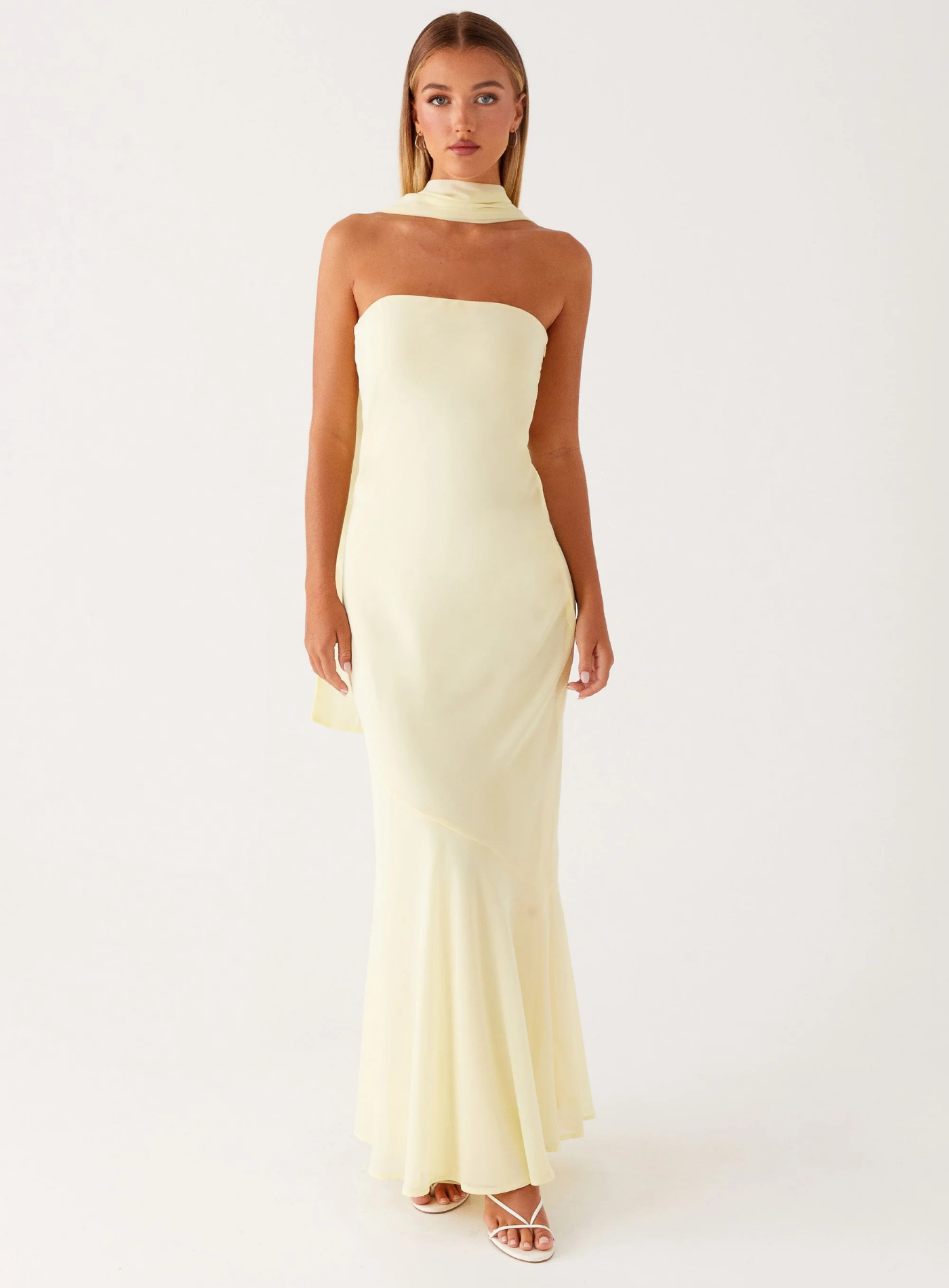 Carina – Elegant scarf detail – Strapless maxi dress