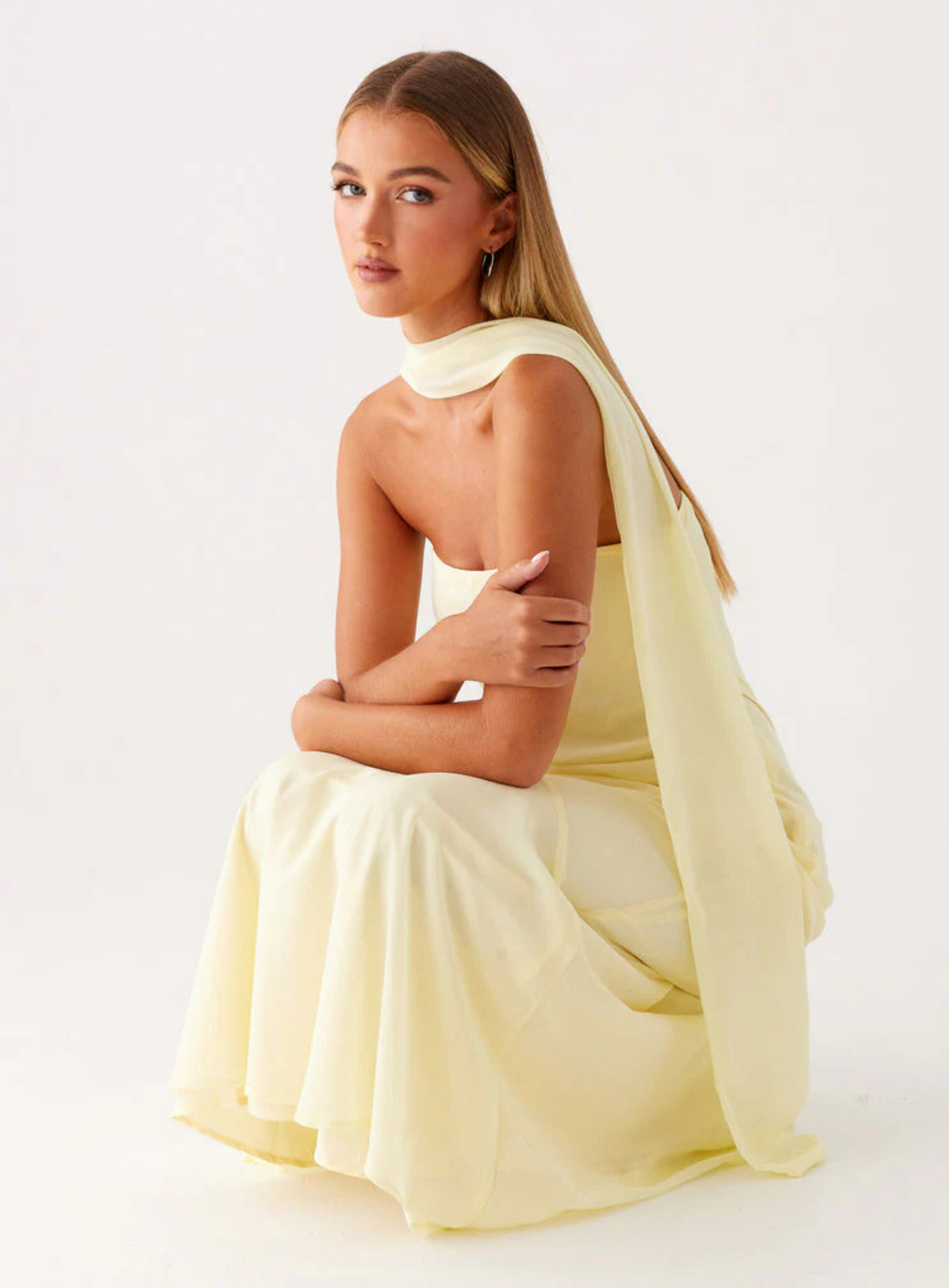Carina – Elegant scarf detail – Strapless maxi dress