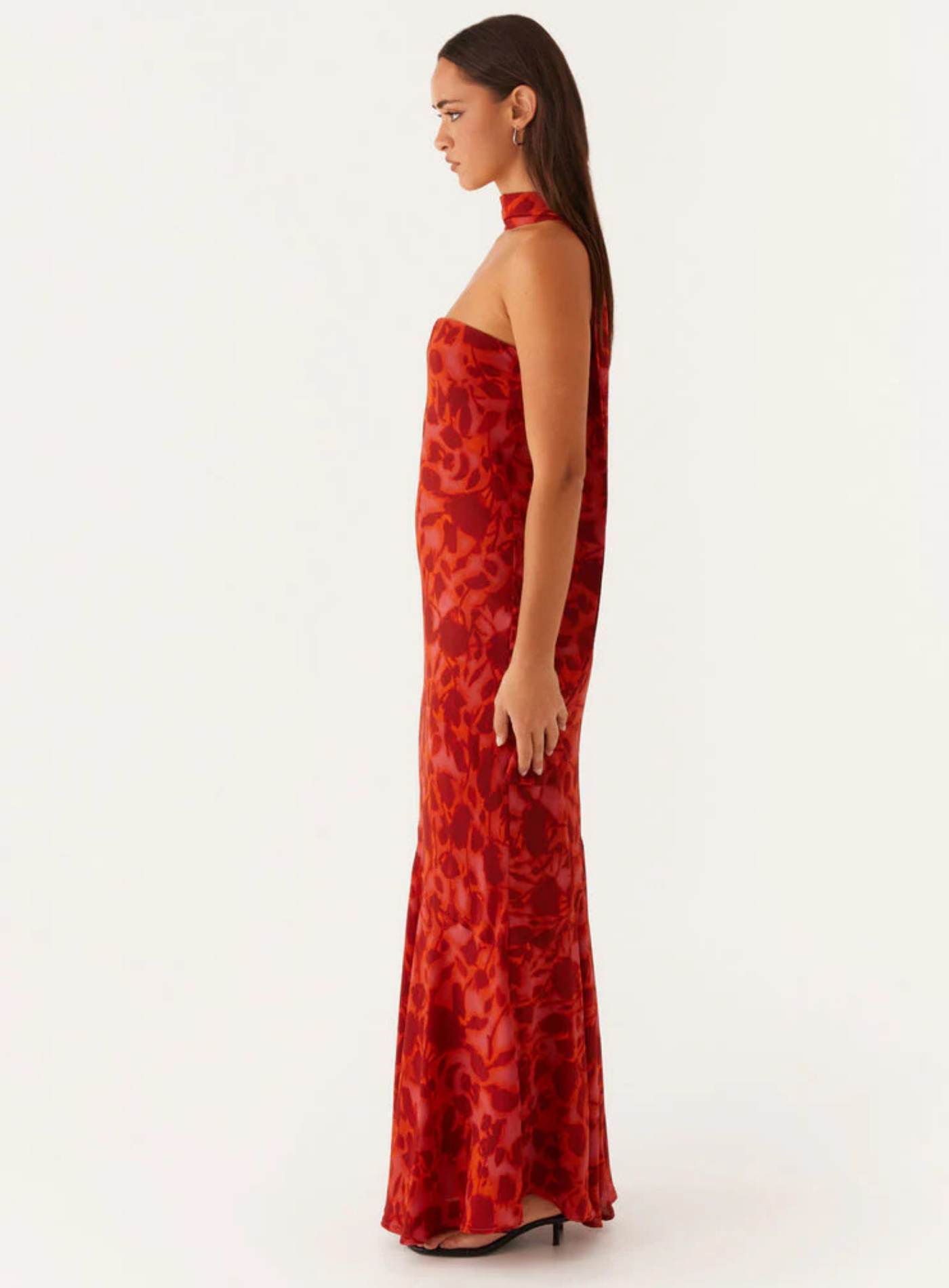 Carina – Elegant scarf detail – Strapless maxi dress