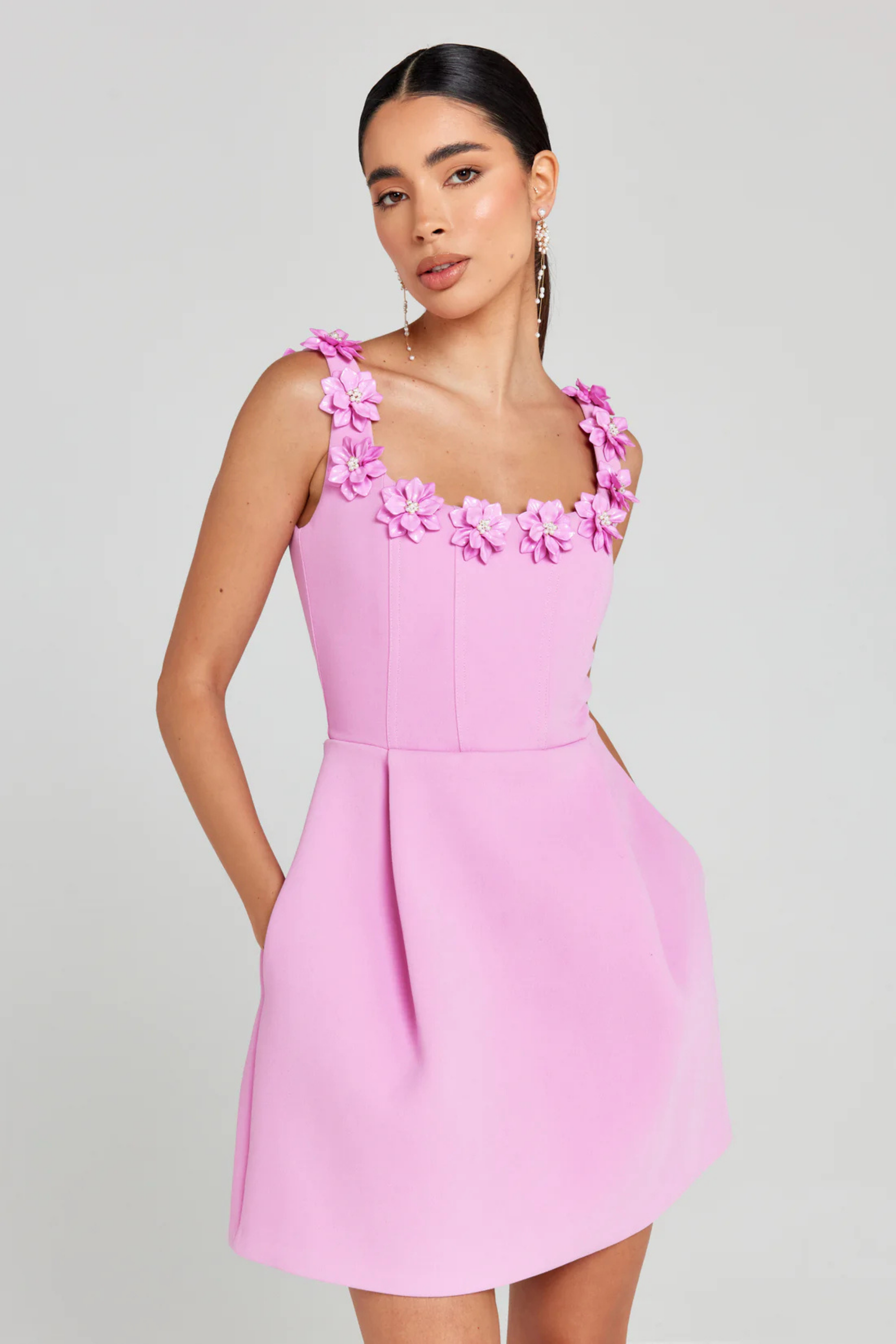 Fionna – Bloom-trimmed charm – Mini dress