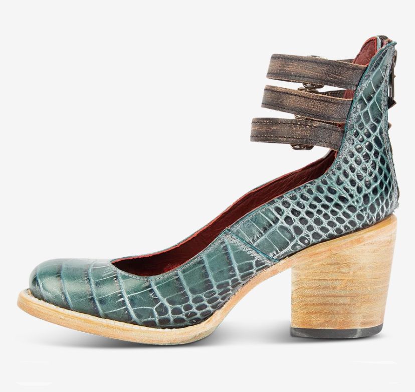 Izzy - Leather Pumps