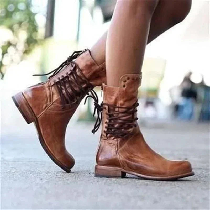 Liora - Trail Boots