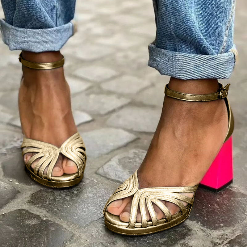 Milviana - Classic sandals with ankle strap and open toes