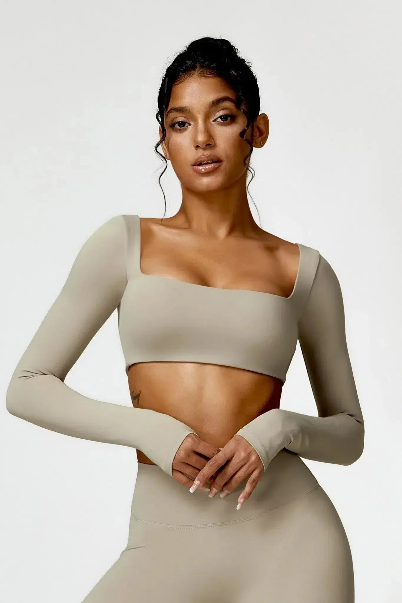 Niamh – U-neckline – Long-sleeve fitness crop top-10174780735815-Ivory Ombre