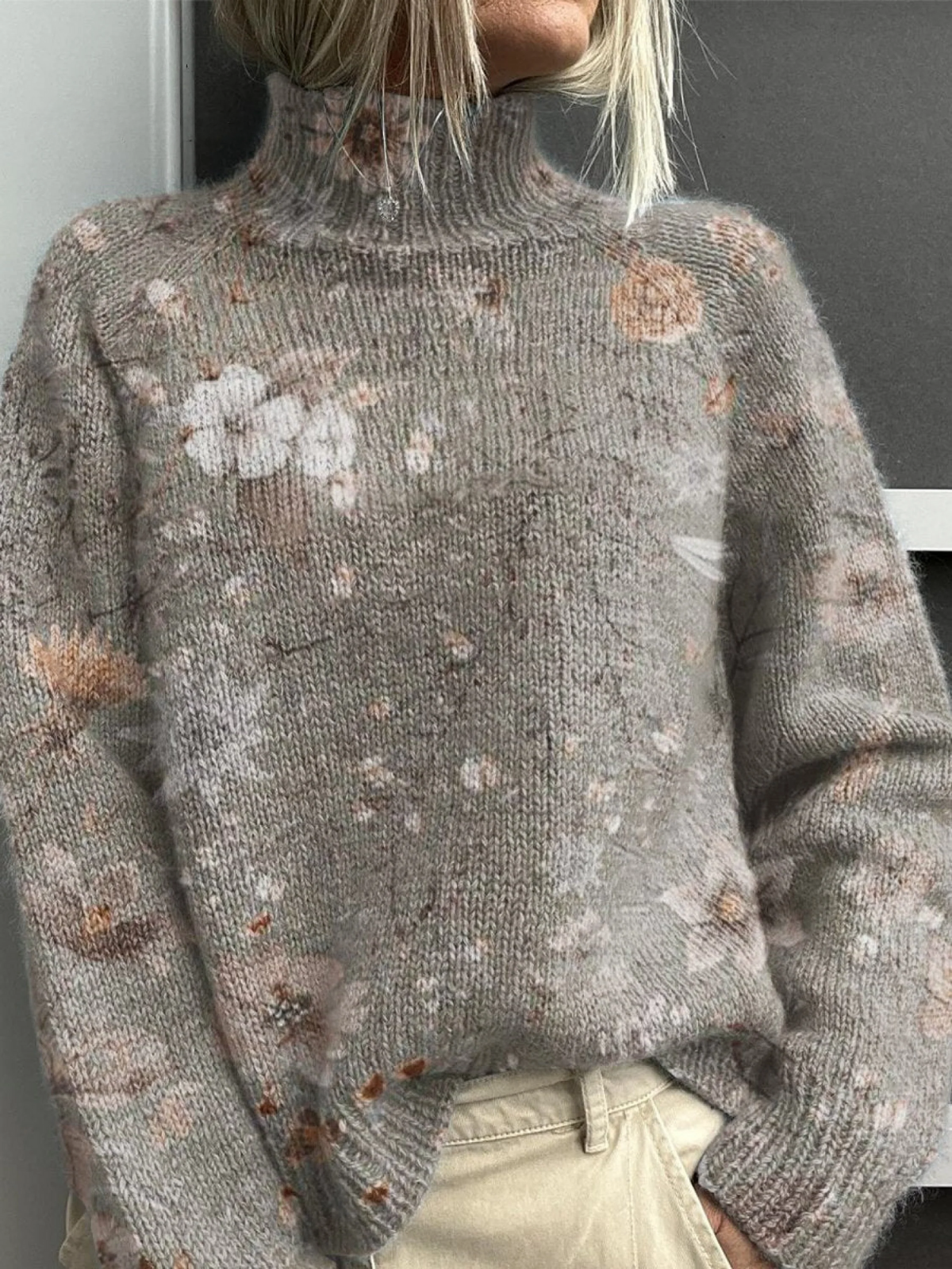 Sheila - Retro Floral Pattern Print Knit Turtleneck Pullover Sweater