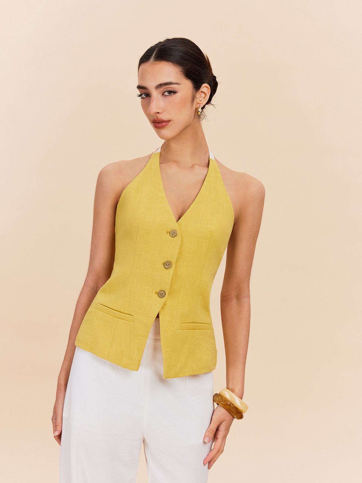 Solandra – Tailored ease – Halterneck waistcoat top