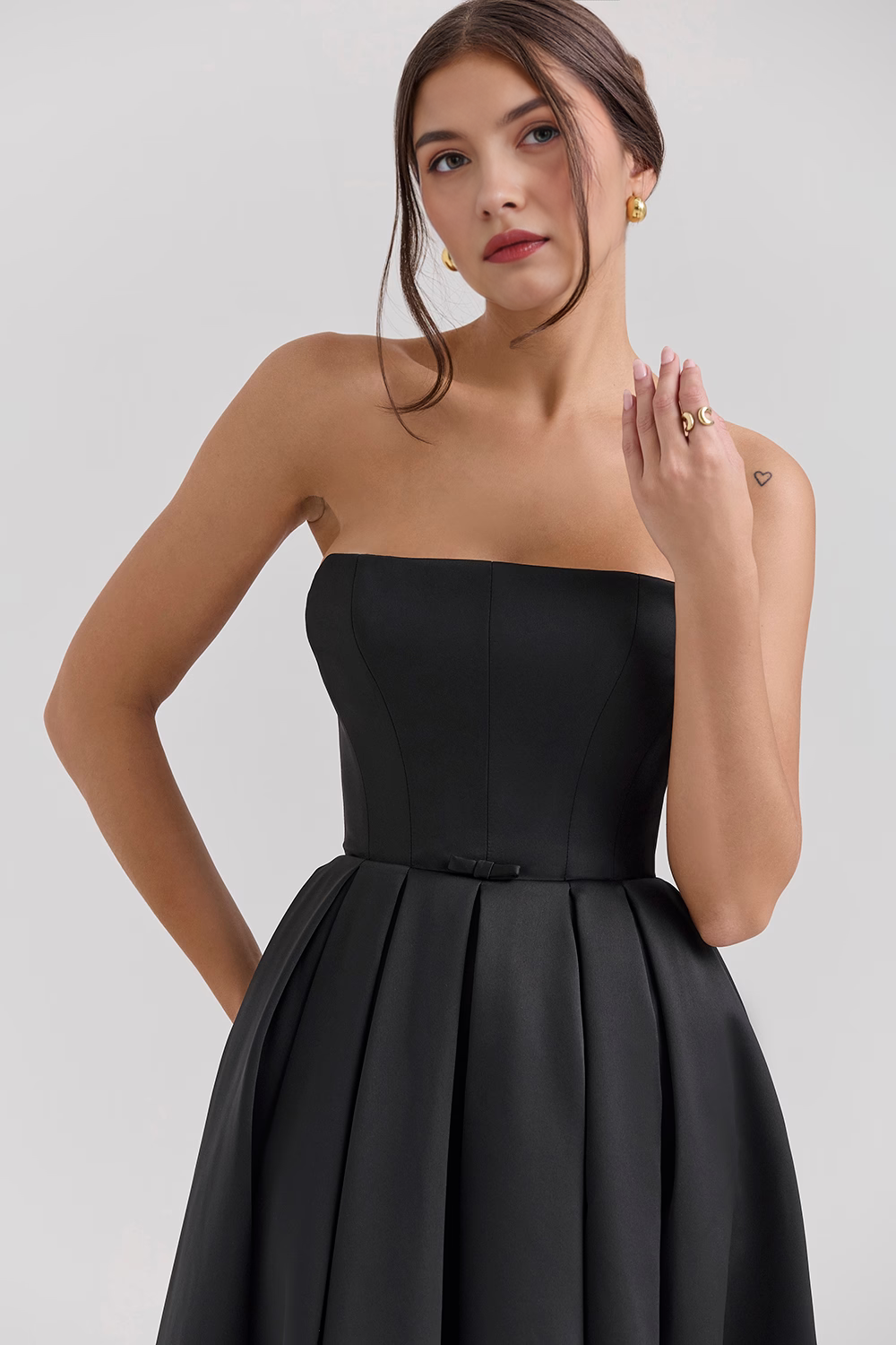 Marivelle – Strapless pleated – Midi dress