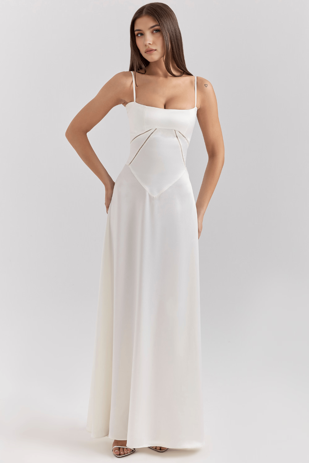 Valenne – Corset detail – Evening gown